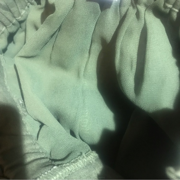 2 for $20 American Eagle Green Paper Bag Shorts XS - Picture 4 of 12